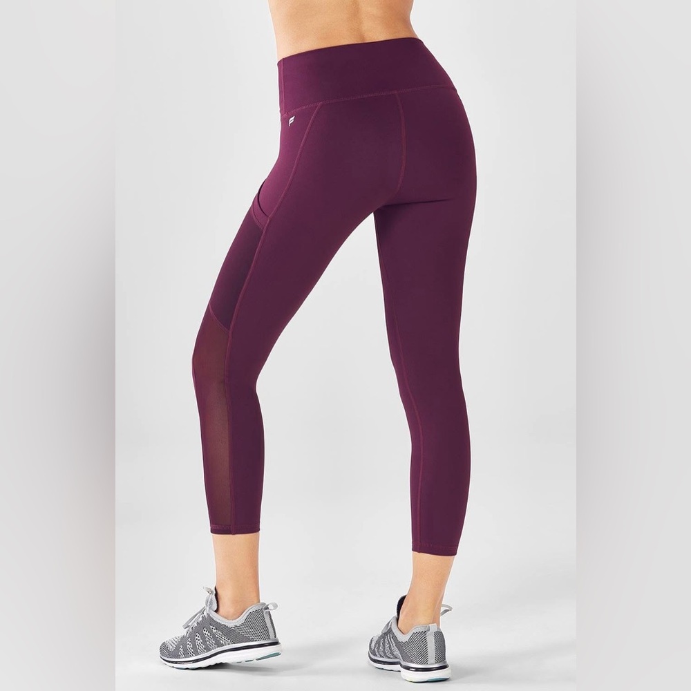 Fabletics PowerHold Purple Mesh Side Capri Legging Size Small
